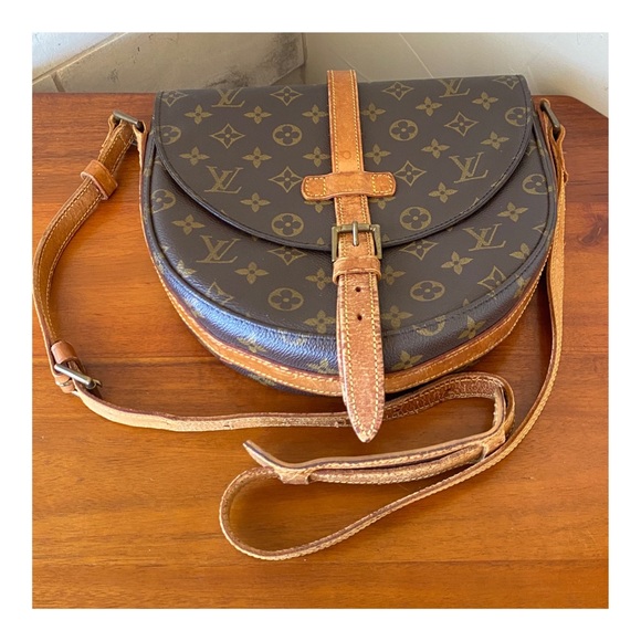 💗SOLD💗AUTHENTIC LOUIS VUITTON CHANTILLY GM CROSSBODY BAG - Picture 7 of 13